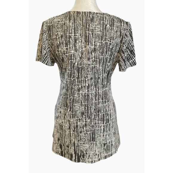 Daisy Fuentes Women's Top Black & White Abstract - Small - Picture 3 of 5